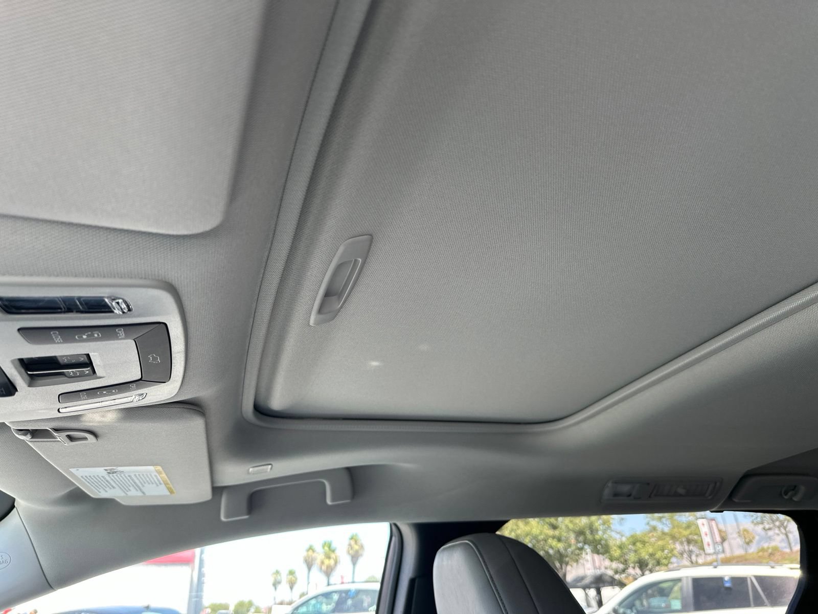 Used 2026 Toyota Sienna XLE FWD image 13