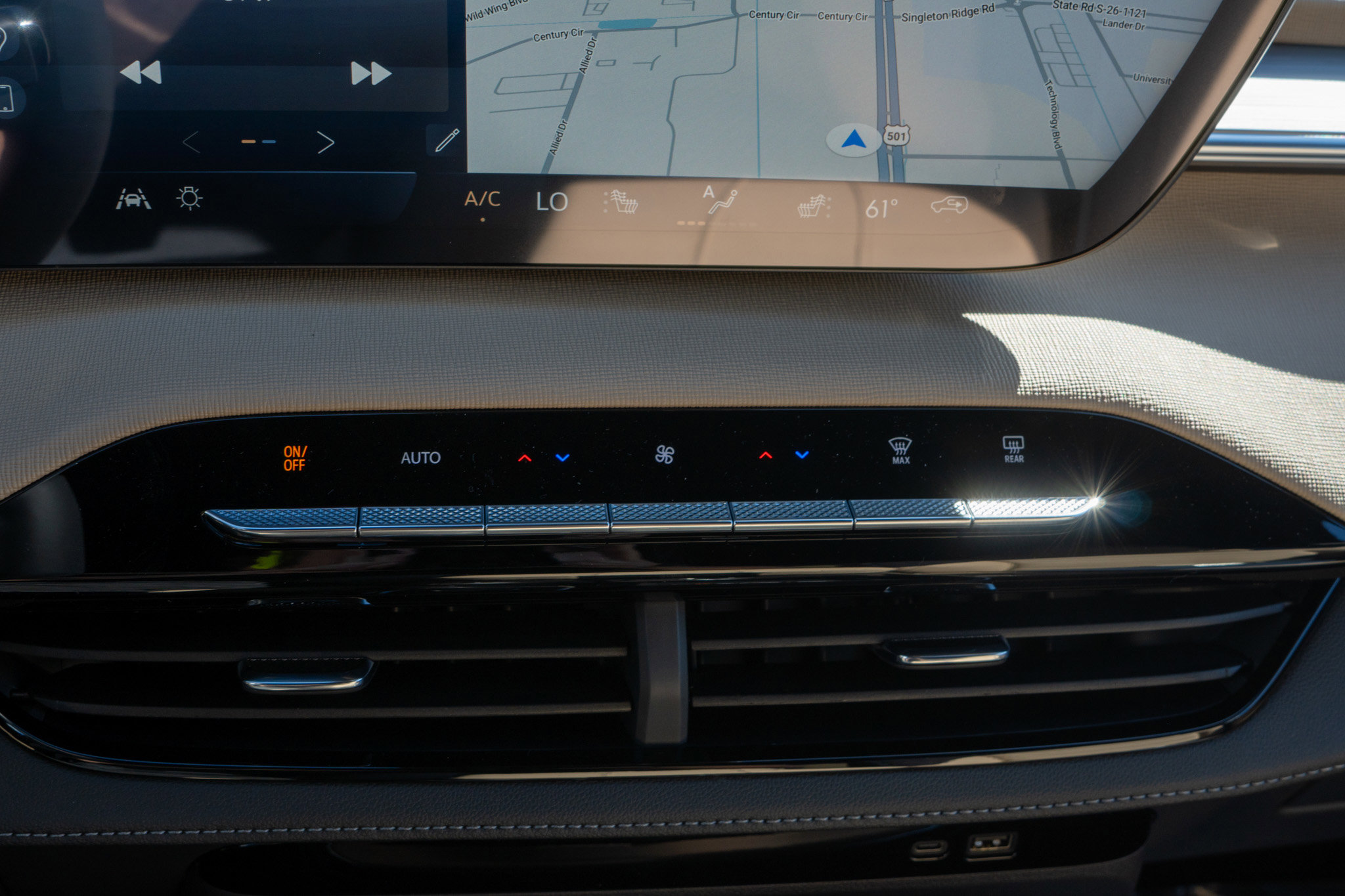 New 2026 Buick Enclave Preferred w/ Power Package image 14