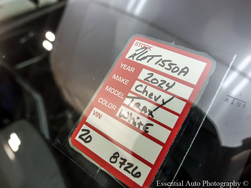 Used 2024 Chevrolet Trax RS w/ Driver Confidence Package FWD image 25