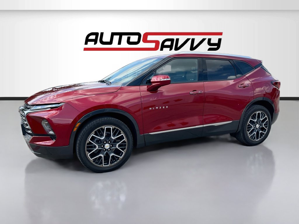 Used 2025 Chevrolet Blazer Premier w/ Driver Confidence II Package AWD/4WD image 3