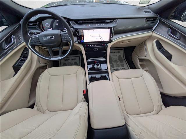 New 2026 Jeep Grand Cherokee Limited w/ Luxury Tech Group II image 3