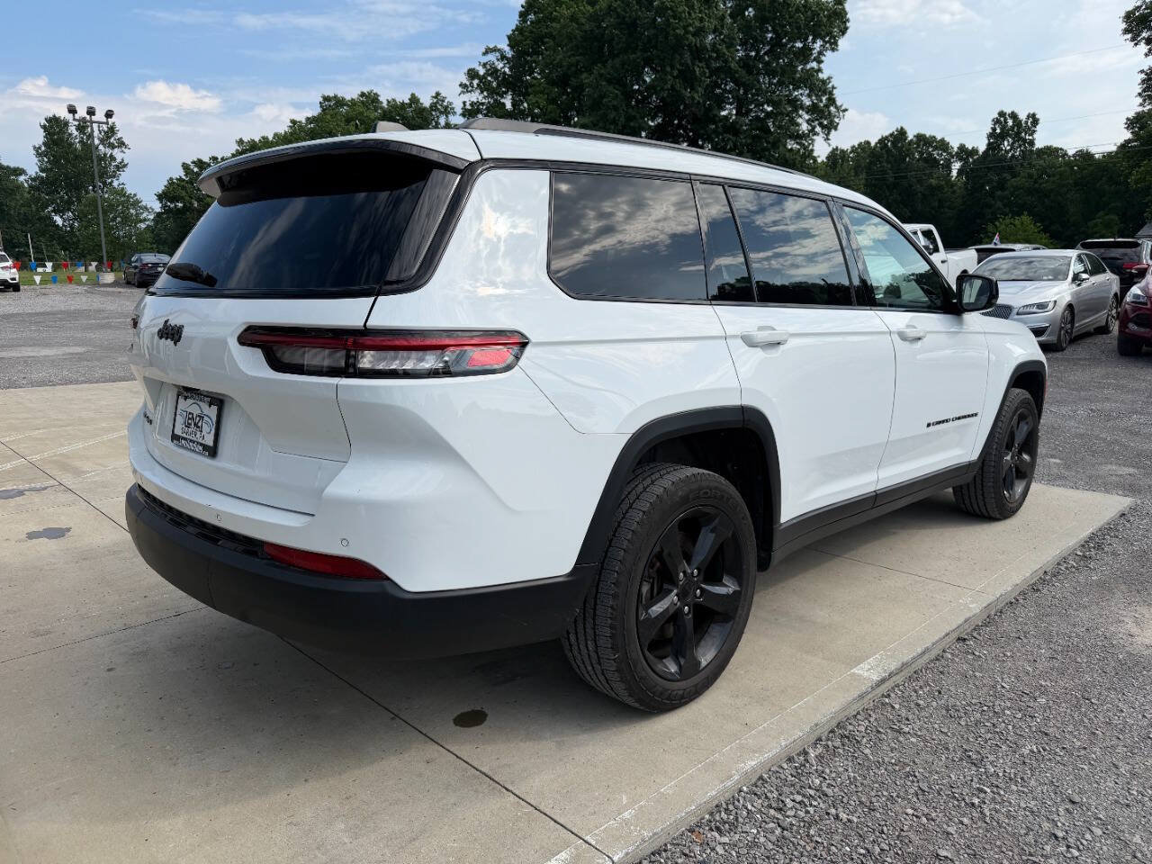 Used 2022 Jeep Grand Cherokee L Laredo AWD/4WD image 8