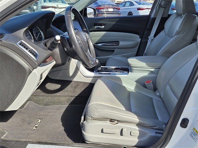 Used 2016 Acura TLX image 5