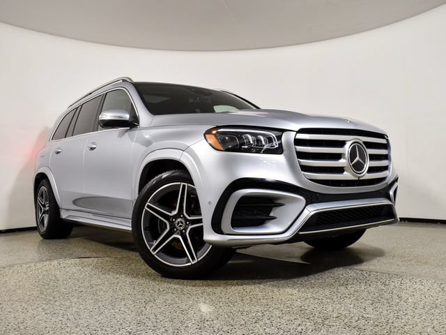 Used 2025 Mercedes-Benz GLS 450 4MATIC image 11