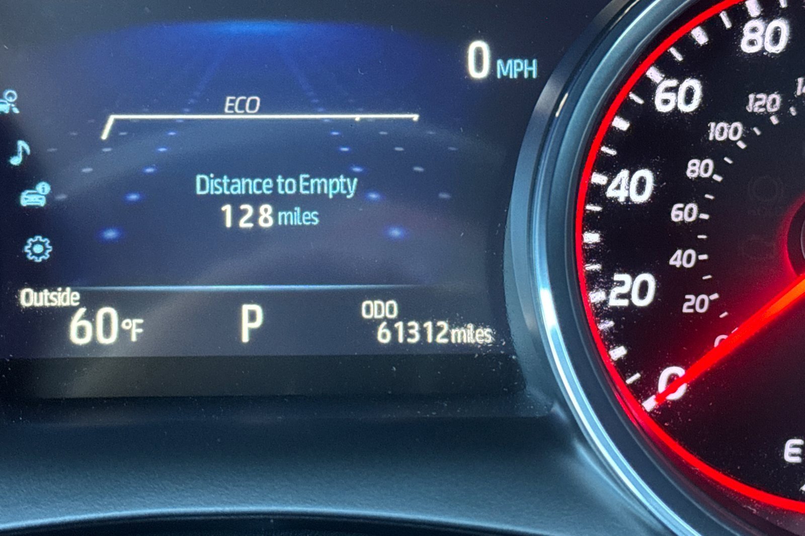 Used 2020 Toyota Camry XSE image 28