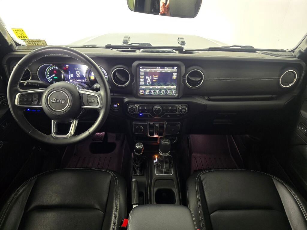 Used 2022 Jeep Wrangler Unlimited Sahara w/ Cold Weather Group image 21