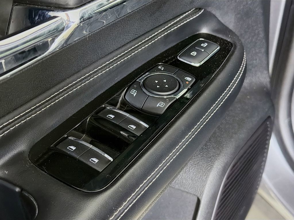 Used 2021 Lincoln Corsair FWD w/ Convenience Package image 21