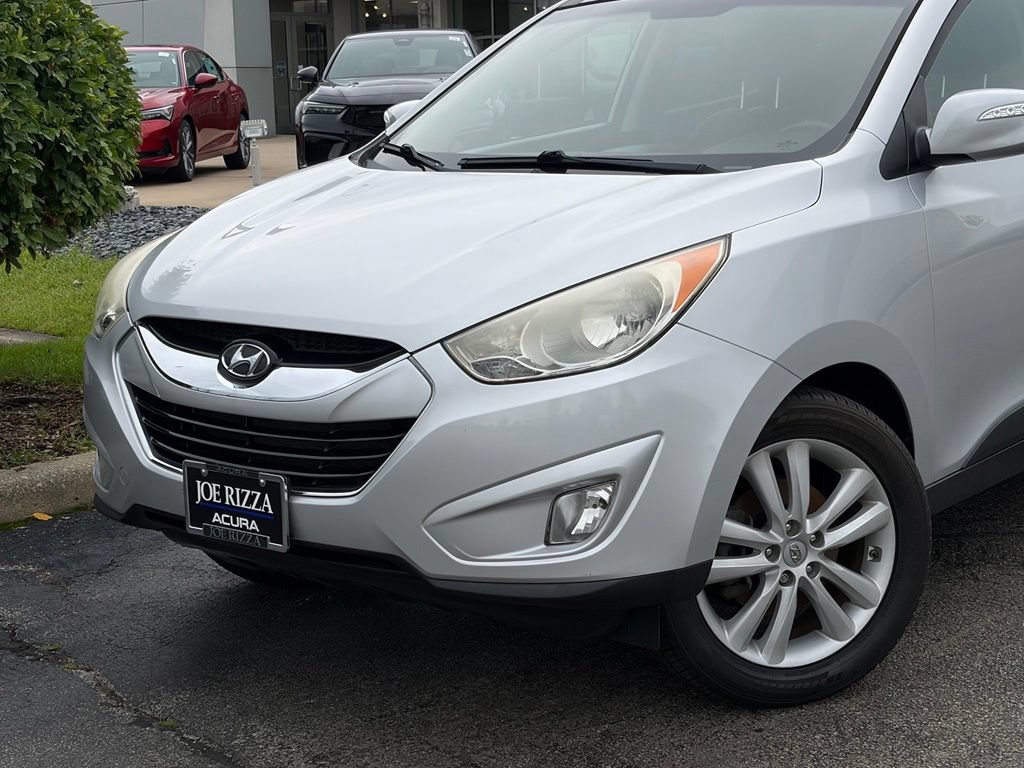 Used 2013 Hyundai Tucson Limited w/ Premium Pkg AWD/4WD image 2