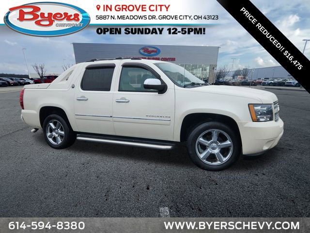 Used 2013 Chevrolet Avalanche LTZ image 1