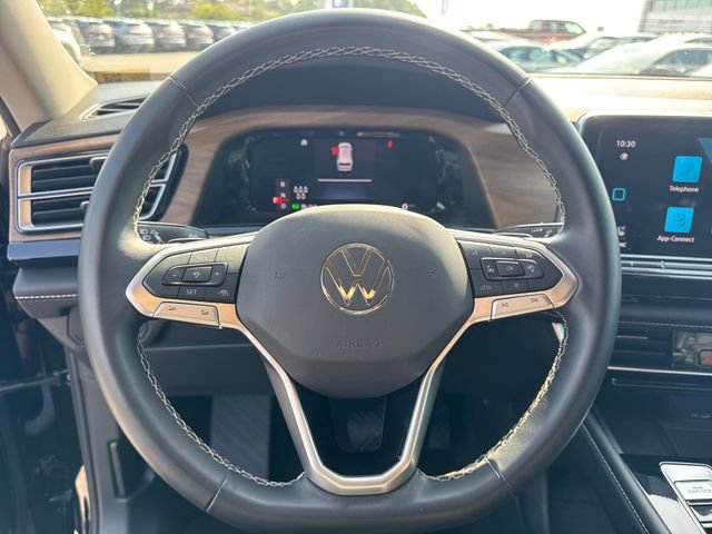 Used 2024 Volkswagen Atlas SE AWD/4WD image 17