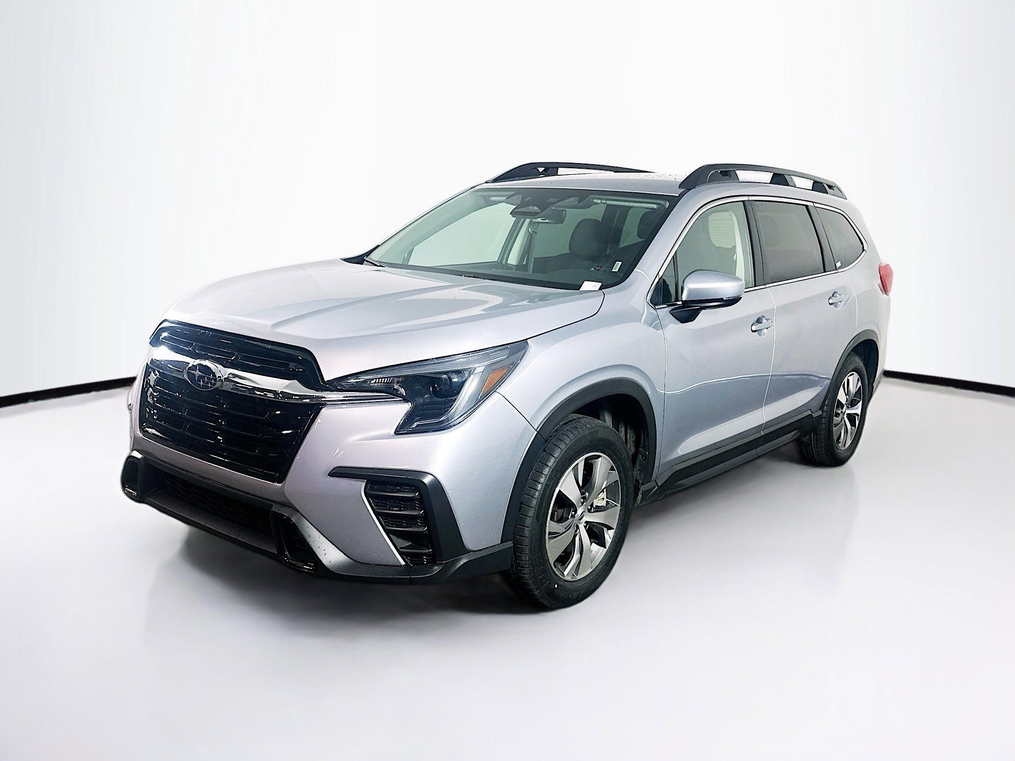 Used 2025 Subaru Ascent Premium AWD/4WD image 3