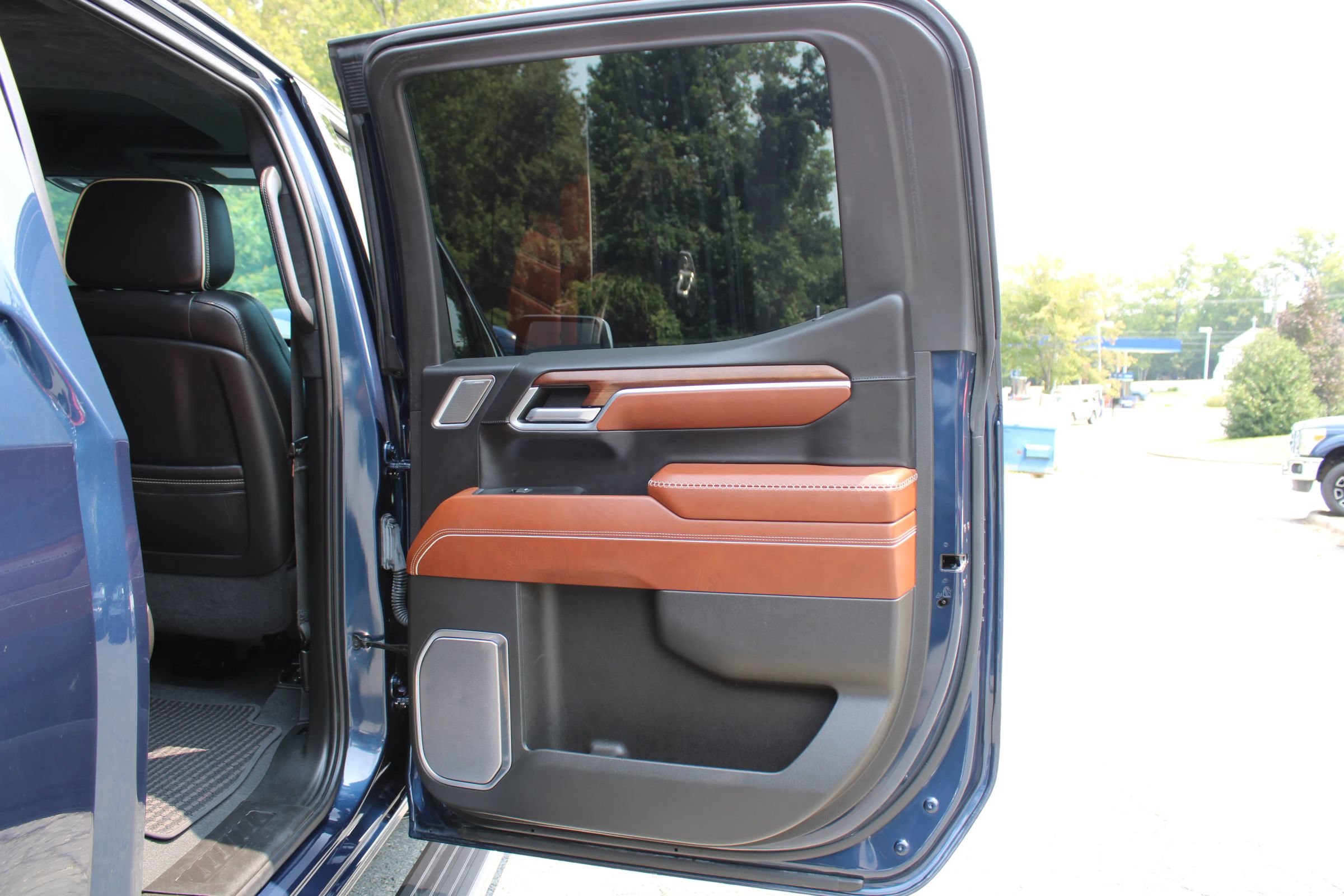 Used 2022 GMC Sierra 1500 Denali Ultimate AWD/4WD image 36