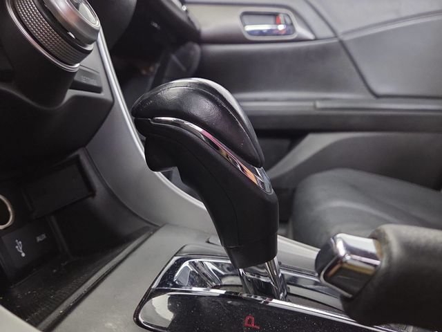 Used 2015 Honda Accord Touring image 19