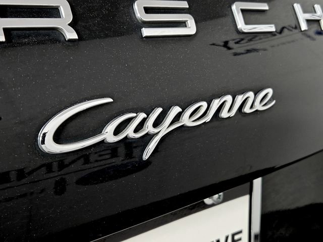 Used 2017 Porsche Cayenne Platinum Edition image 30