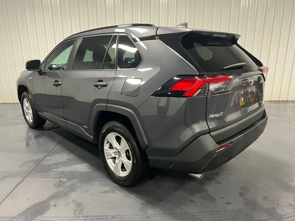 Used 2020 Toyota RAV4 XLE w/ Convenience Package image 17