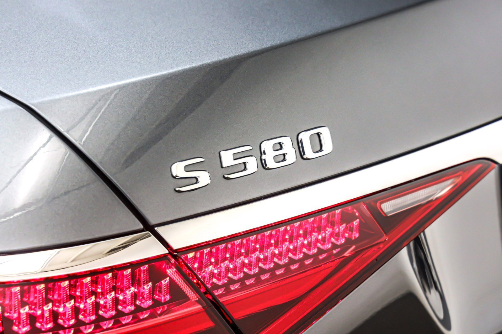 Certified 2023 Mercedes-Benz S 580 4MATIC Sedan image 11