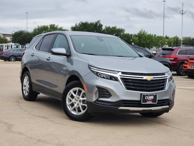 Used 2024 Chevrolet Equinox LT FWD image 2
