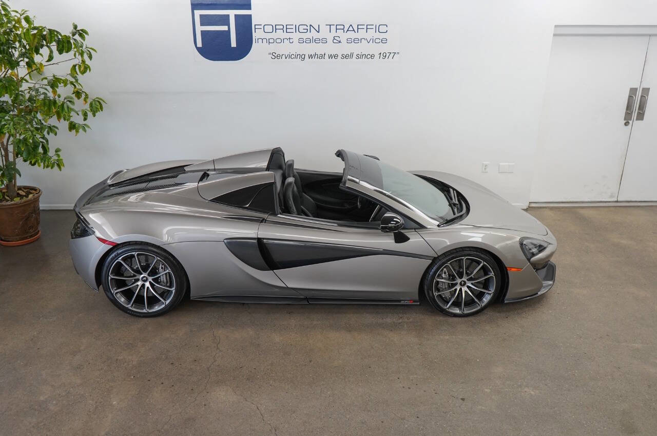 Used 2020 McLaren 570S Spider image 35