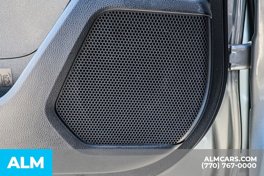 Used 2025 Toyota Highlander LE image 56