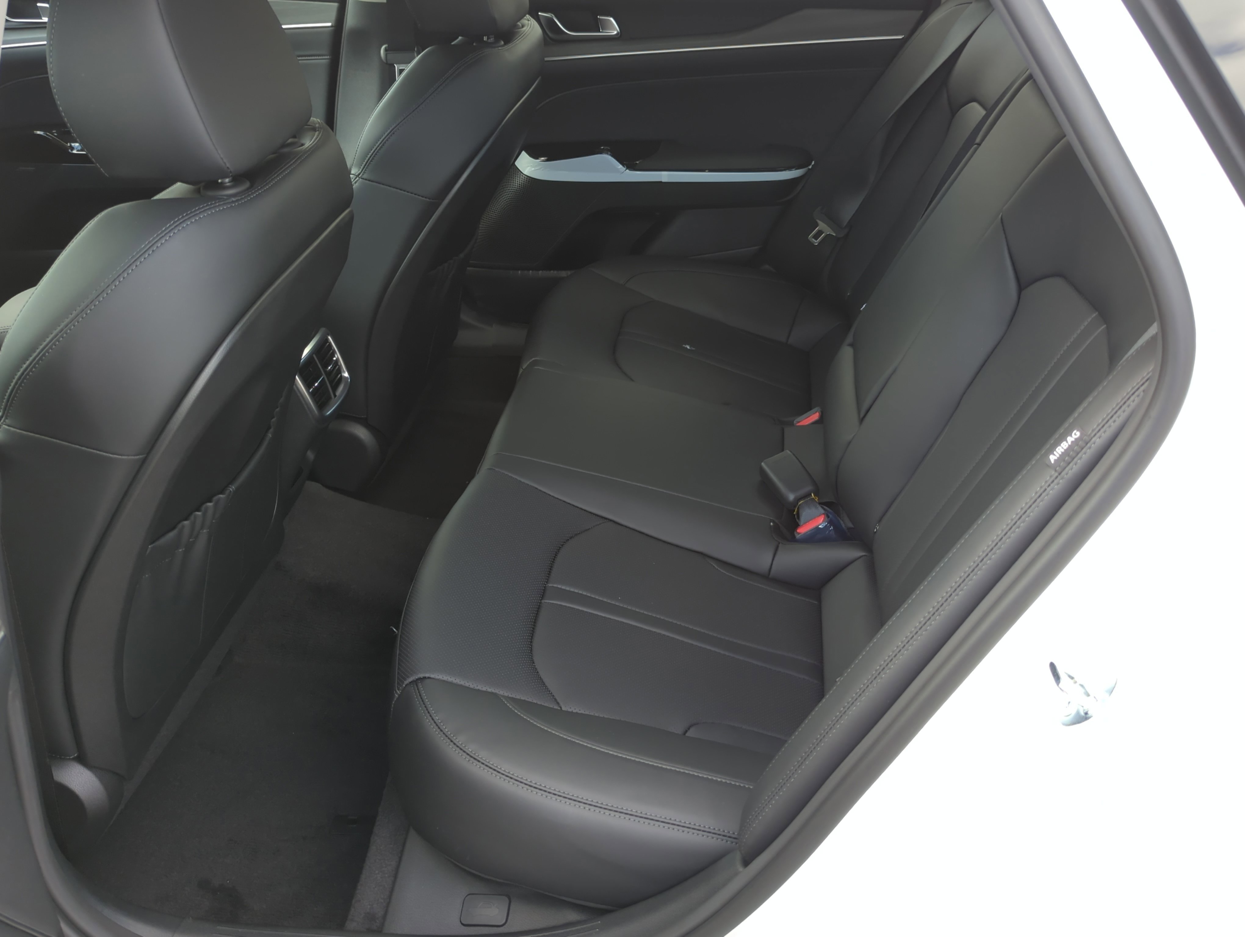 New 2026 Kia K5 EX FWD image 18