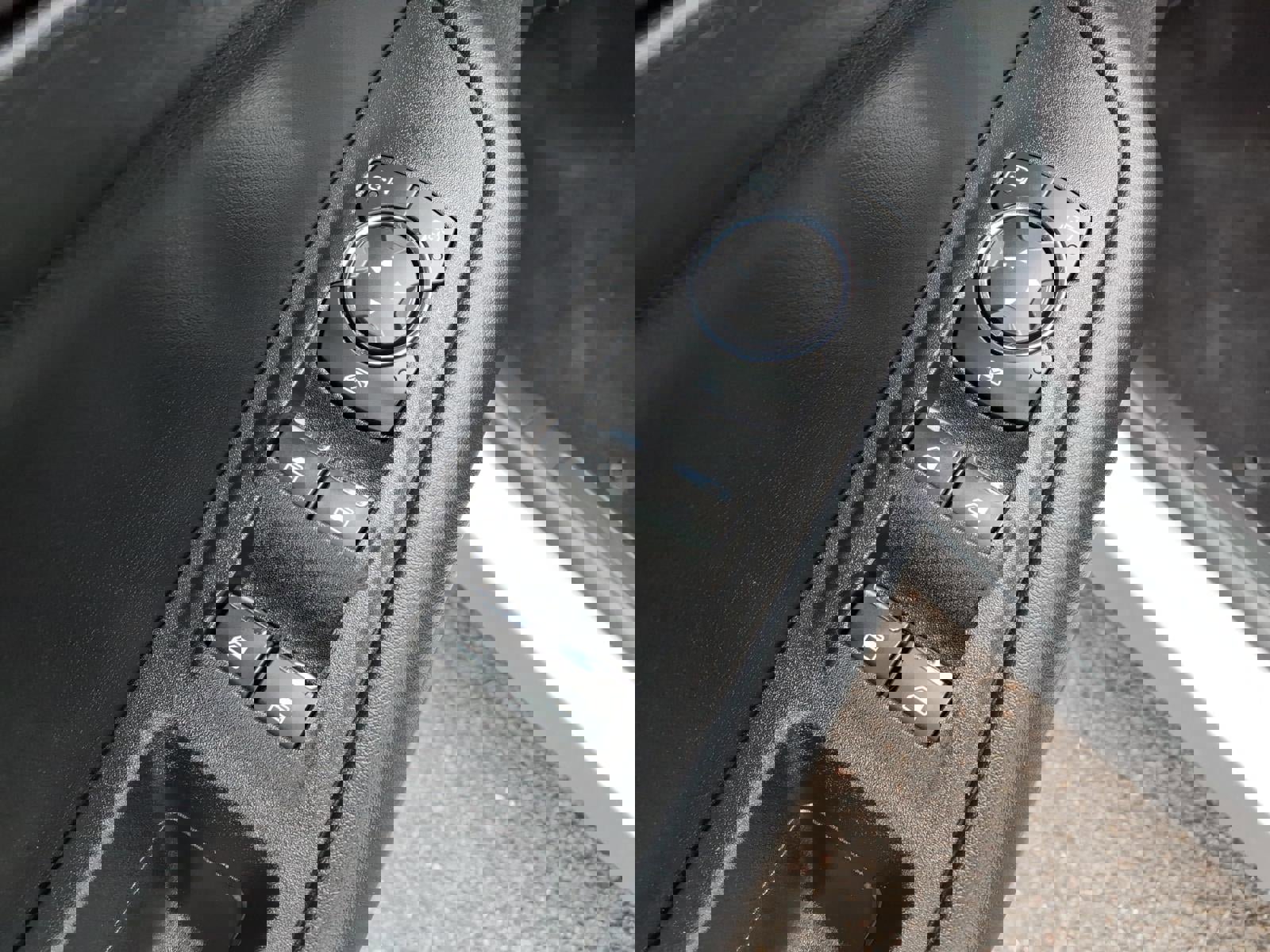 Certified 2022 Ford Edge SE w/ Black Appearance Package image 21