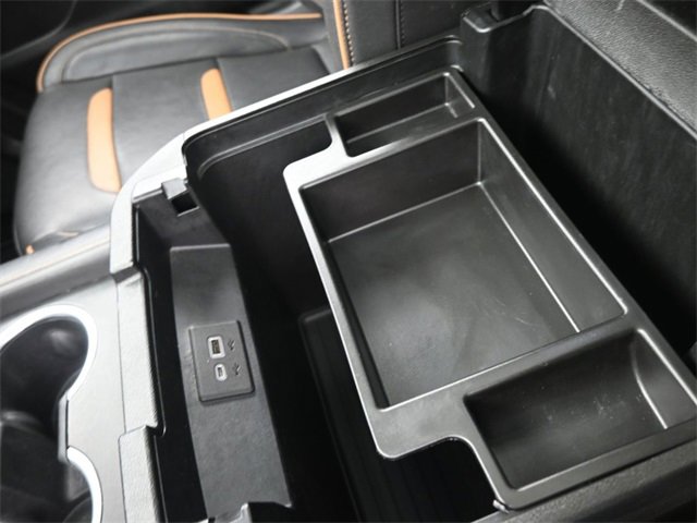 Used 2023 GMC Yukon AT4 w/ AT4 Premium Package image 3