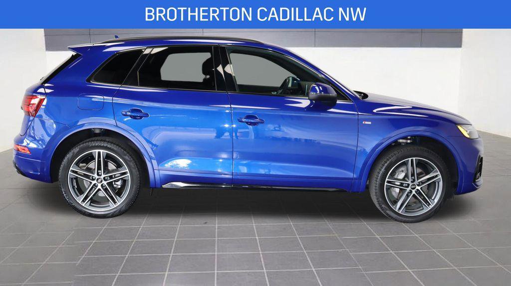 Used 2023 Audi Q5 e Premium Plus w/ Premium Plus Package image 9