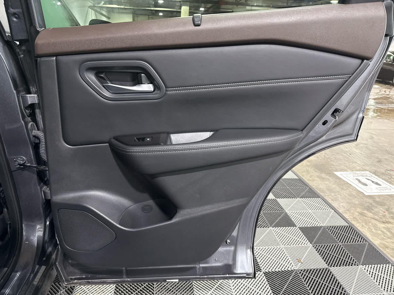 Certified 2023 Nissan Rogue SV w/ SV Premium B Package AWD/4WD image 29