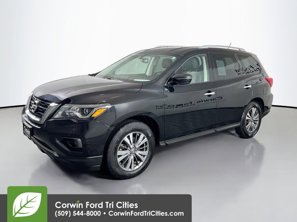 Used 2018 Nissan Pathfinder SV image 4