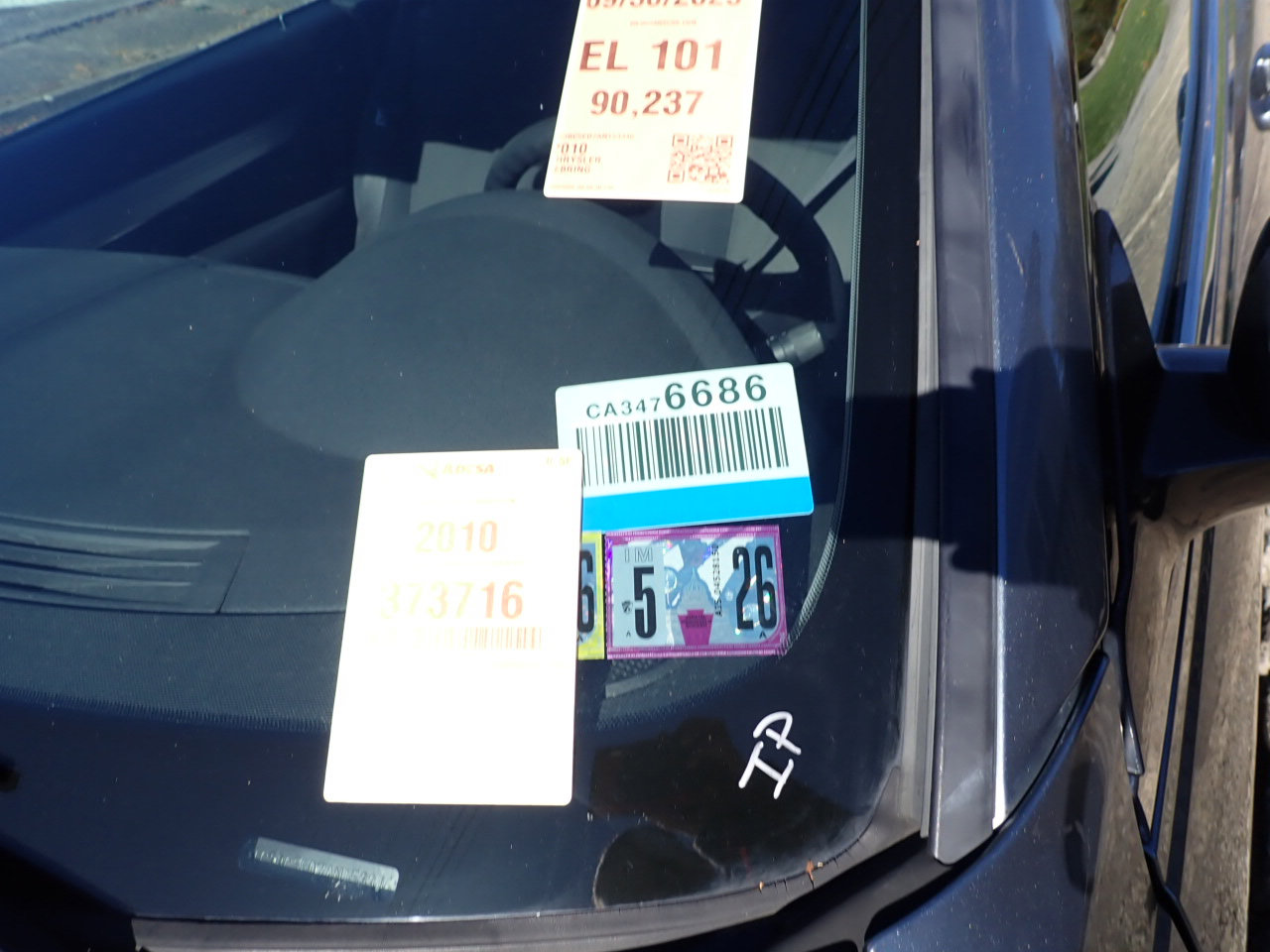 Used 2010 Chrysler Sebring Touring image 33