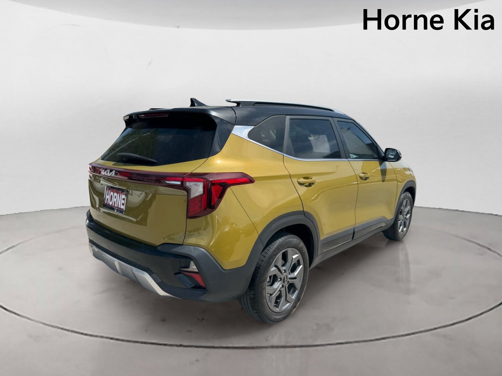 Certified 2024 Kia Seltos S FWD image 4