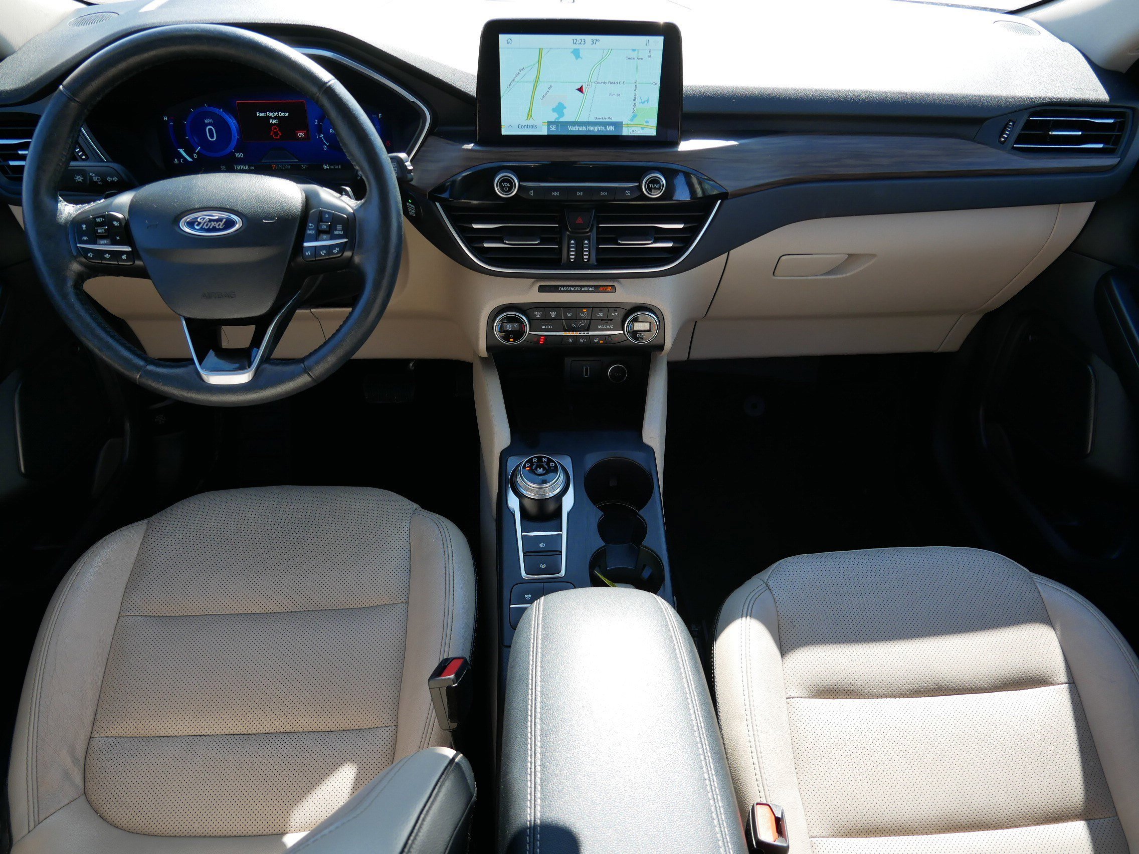 Used 2020 Ford Escape Titanium image 10