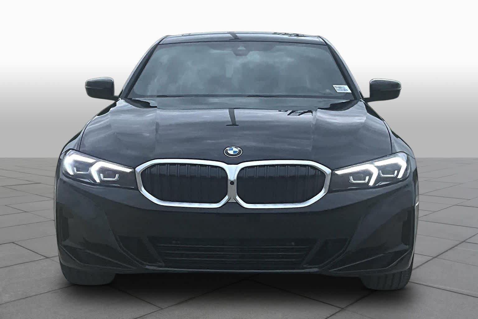 Used 2026 BMW 330i xDrive Sedan w/ Convenience Package AWD/4WD image 3