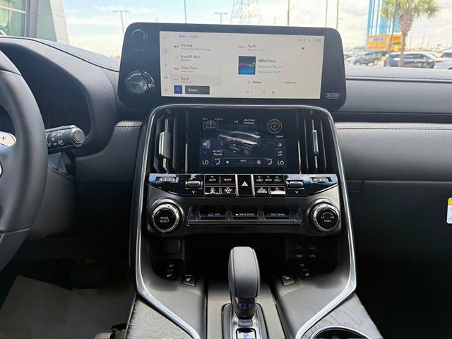 New 2026 Lexus LX 700h Luxury AWD/4WD image 15