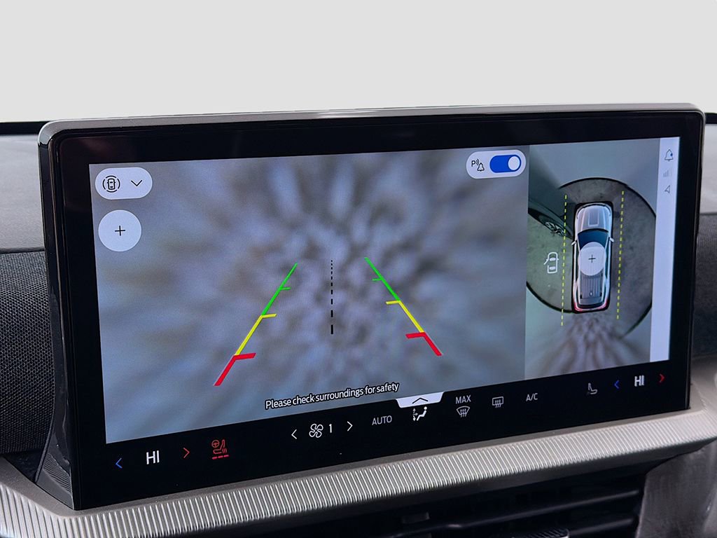 Used 2025 Ford Explorer Platinum w/ LUX Leather Package image 39