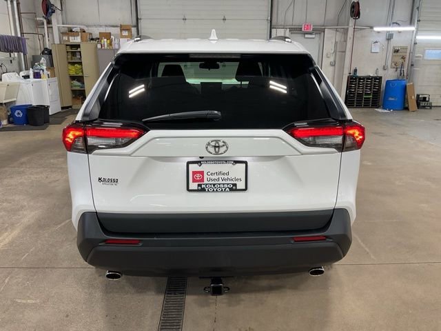 Used 2024 Toyota RAV4 XLE w/ Convenience Package image 5