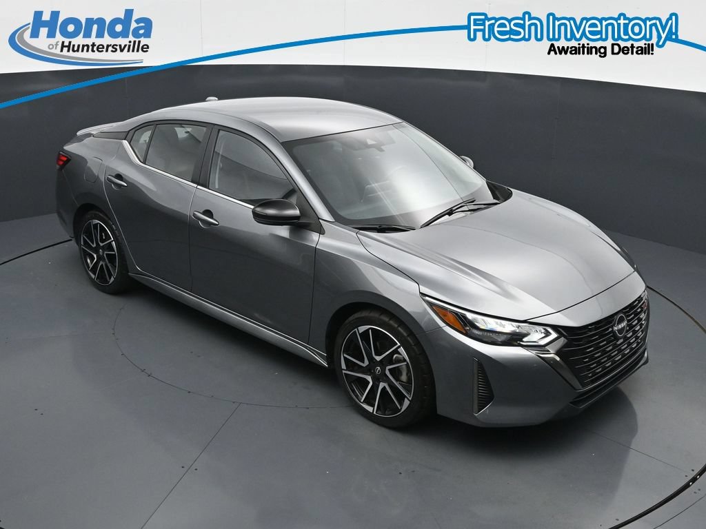 Used 2025 Nissan Sentra SR FWD image 27