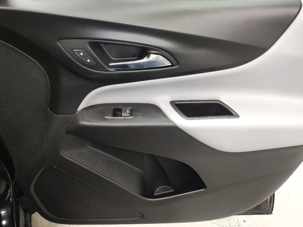 Used 2018 Chevrolet Equinox LS FWD image 10