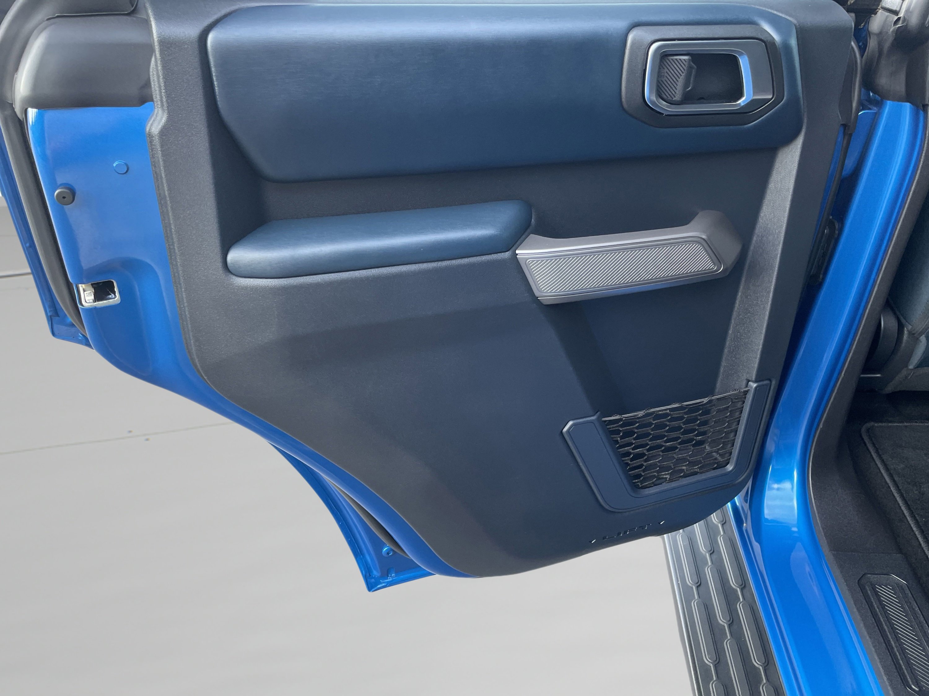 Used 2023 Ford Bronco Outer Banks image 10