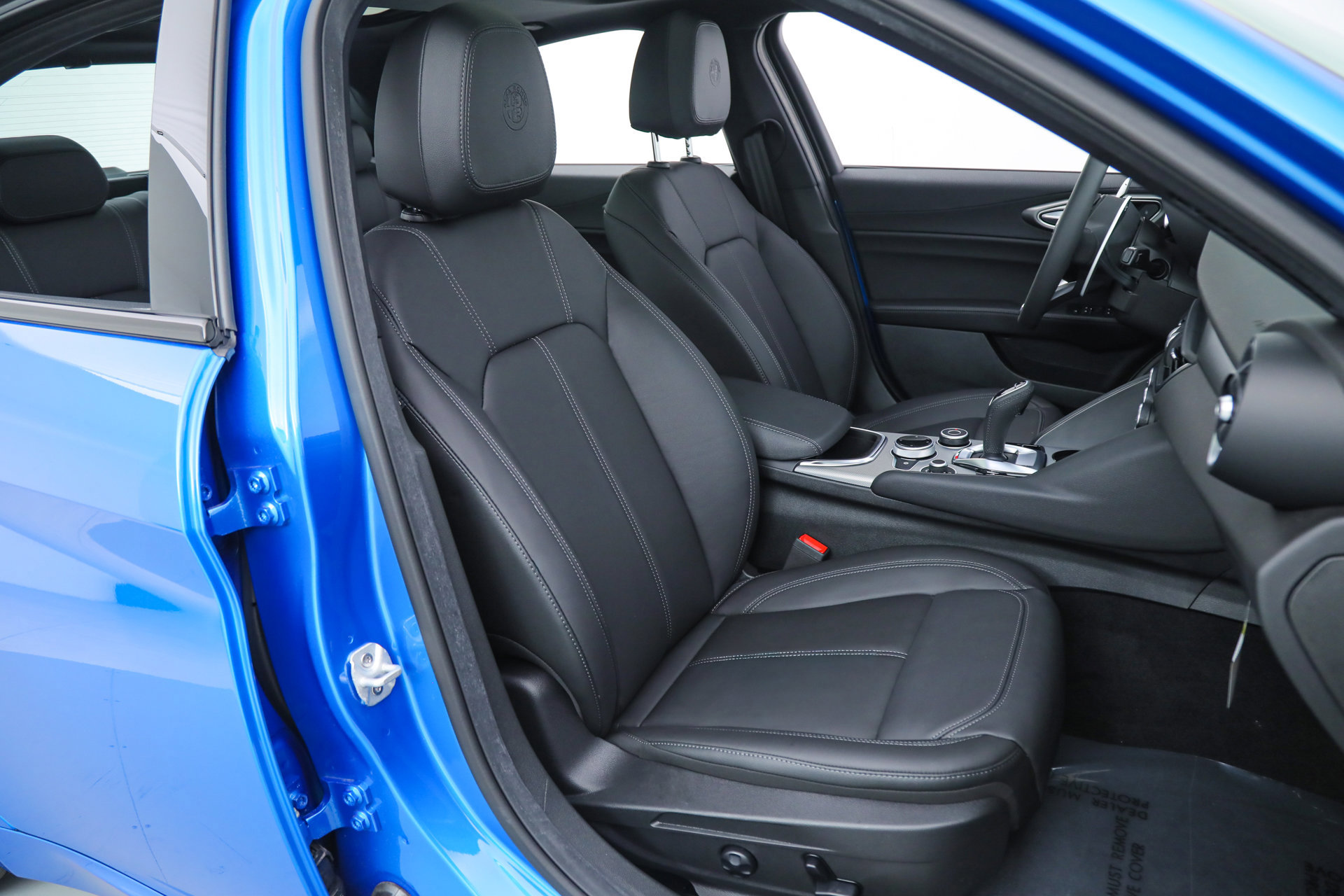 New 2025 Alfa Romeo Giulia w/ Driving Assist Package image 12