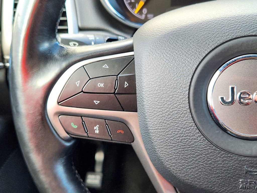 Used 2021 Jeep Grand Cherokee Limited image 19