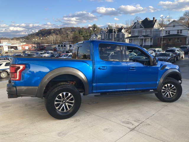 Used 2019 Ford F150 Raptor w/ Equipment Group 802A Luxury image 3