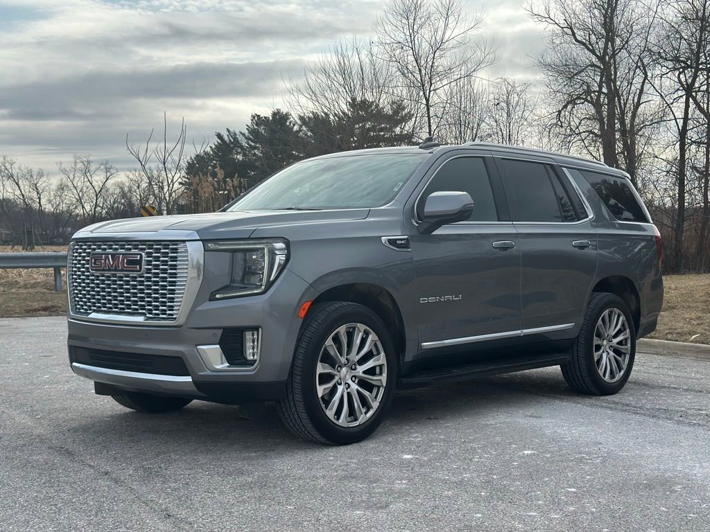 Used 2022 GMC Yukon Denali AWD/4WD image 3