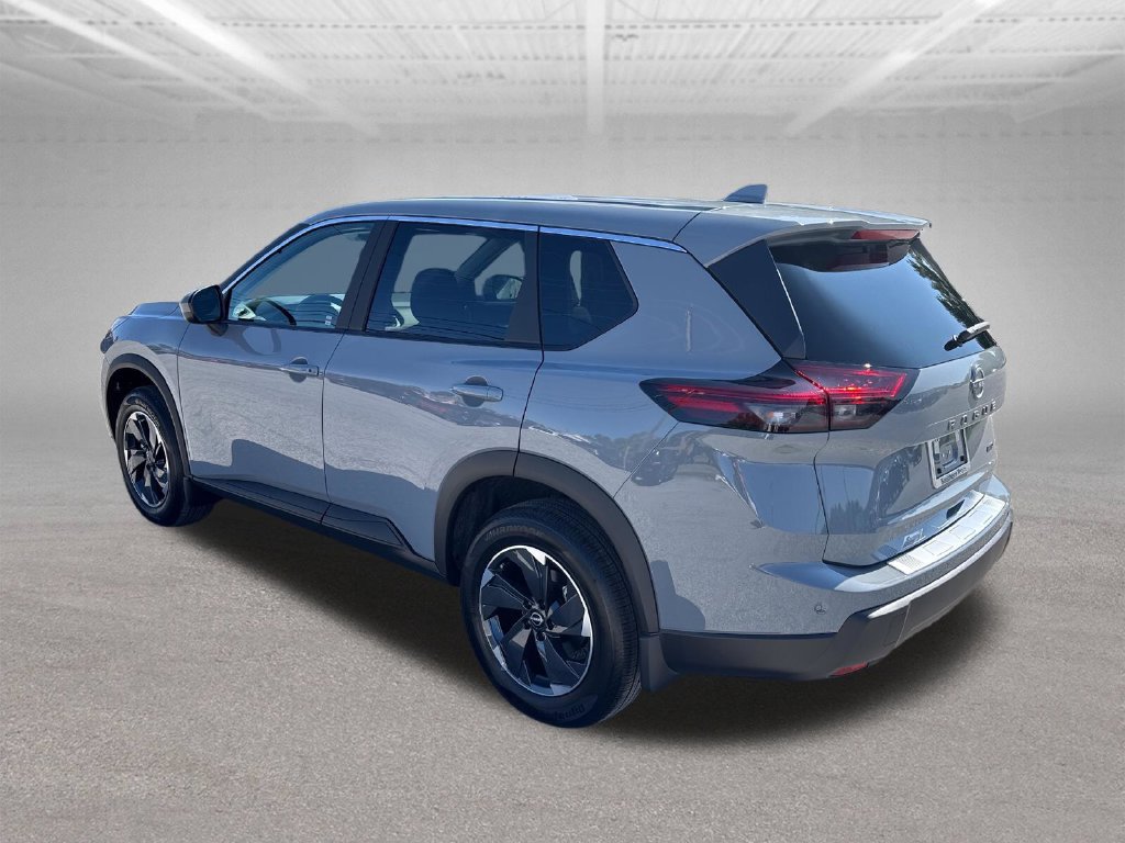 Certified 2026 Nissan Rogue SV AWD/4WD image 3