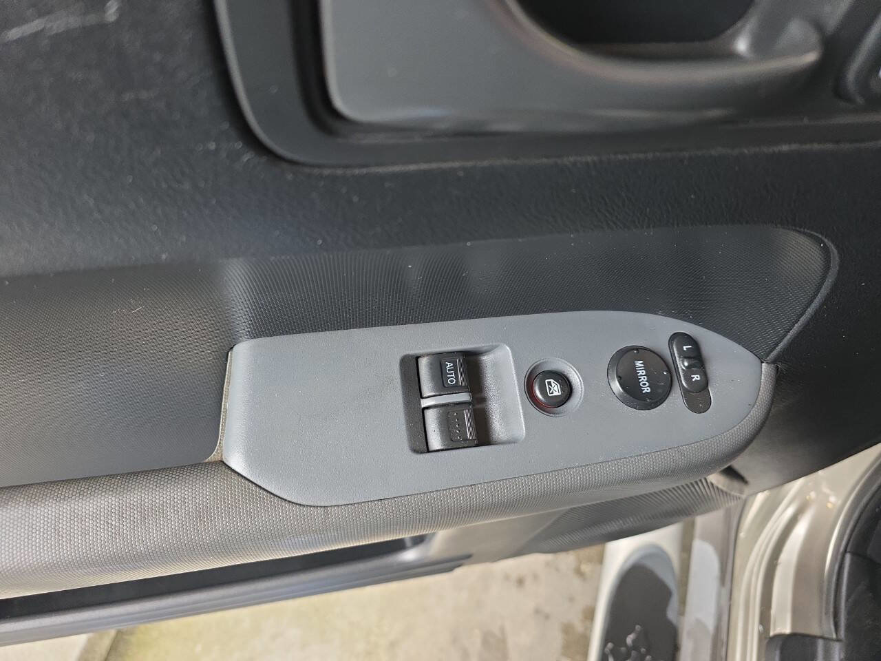 Used 2003 Honda Element EX image 25