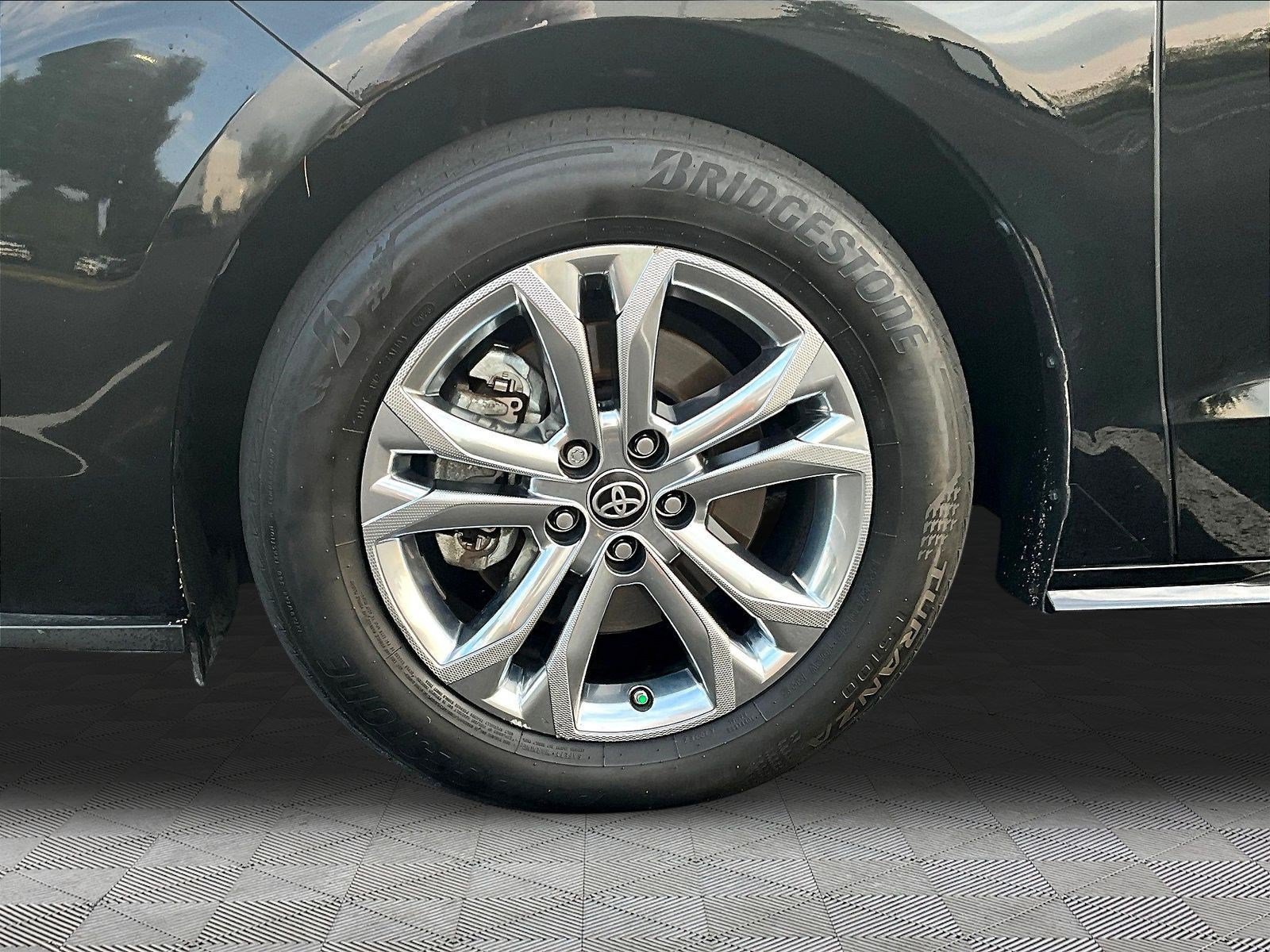 Used 2023 Toyota Sienna XSE w/ XSE Plus Package AWD/4WD image 35