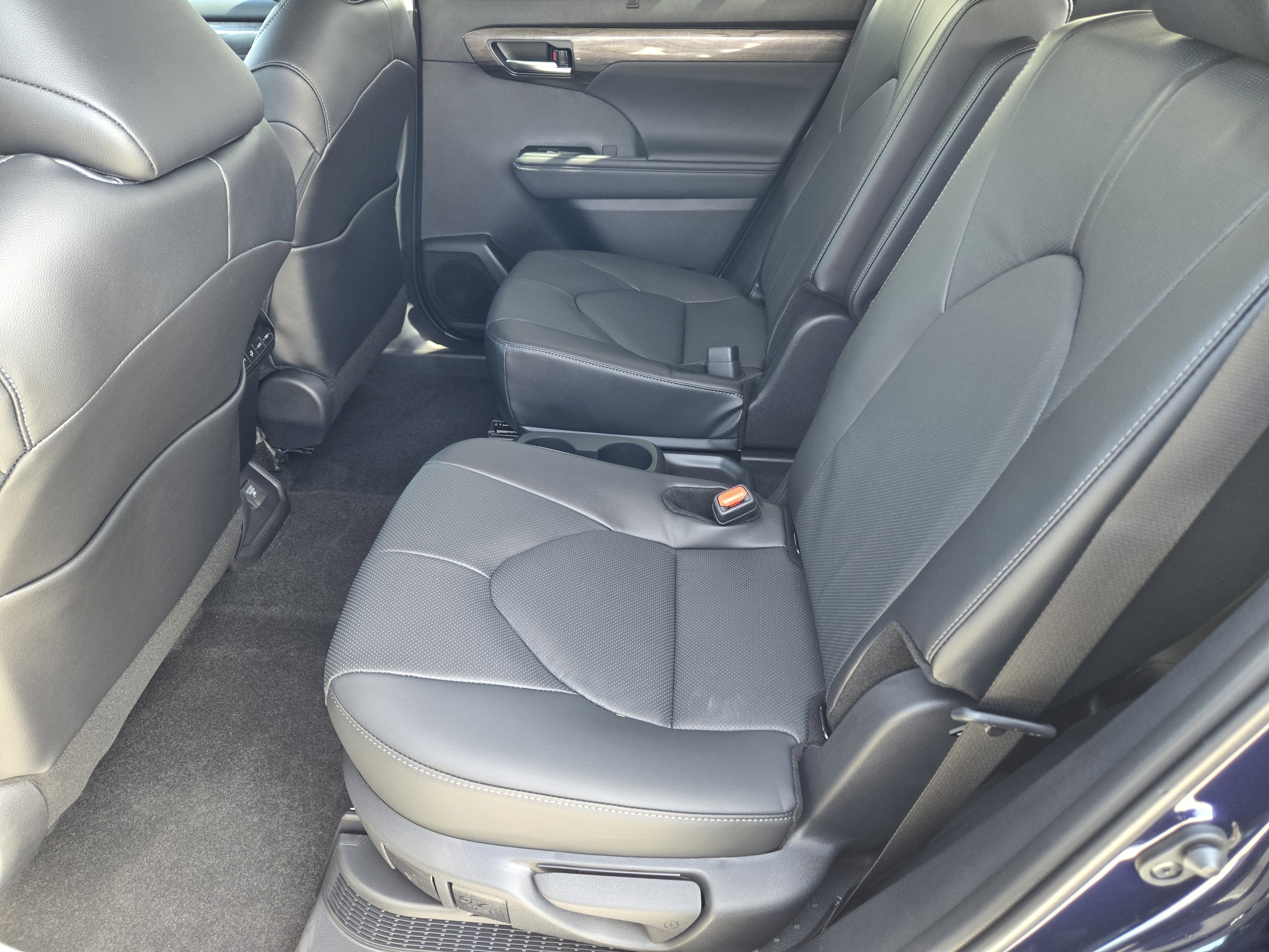 New 2026 Toyota Highlander Limited image 21