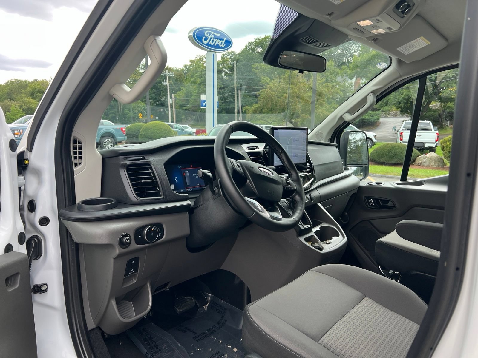 Used 2026 Ford Transit 350 XLT RWD image 23