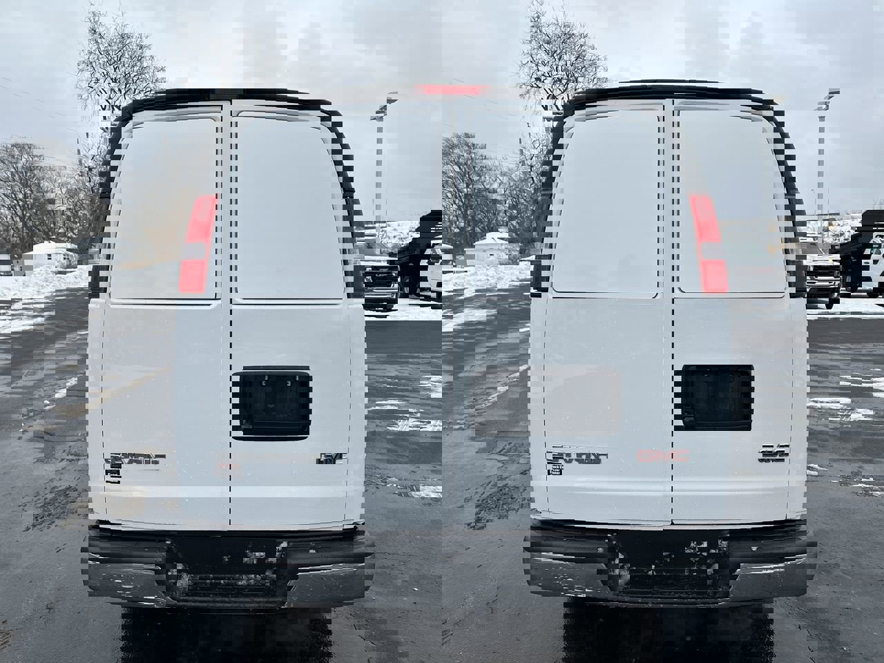 Used 2024 GMC Savana 2500 w/ Driver Convenience Package image 22