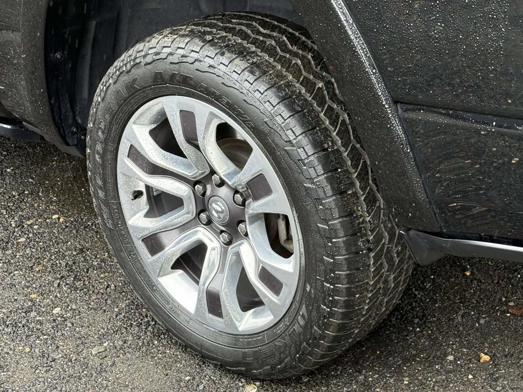 Used 2023 RAM 1500 Limited AWD/4WD image 12